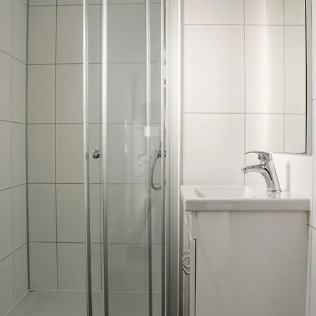 Cozy Ship In Aalsmeer With Wifi Aalsmeer