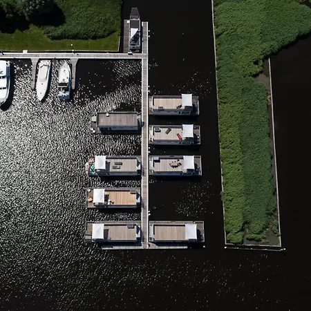 보트호텔 Amazing Ship In Aalsmeer With Harbor View 알스메르