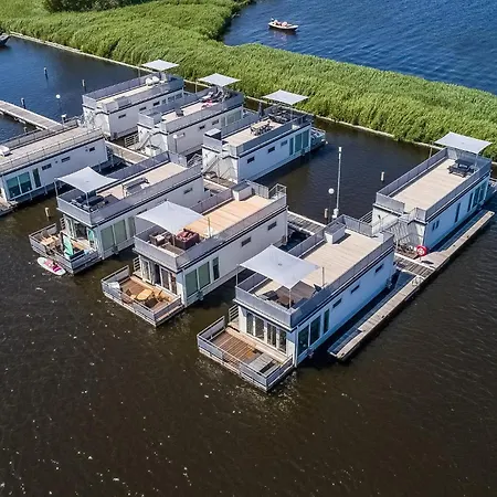 Cozy Ship In Aalsmeer With Wifi Leimuiden